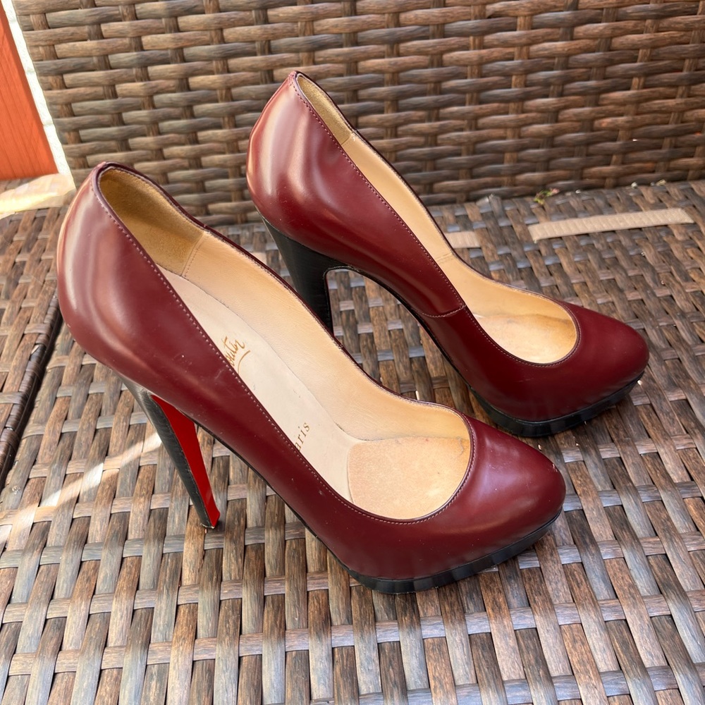 Christian Louboutin pumps size 38 with dust bag